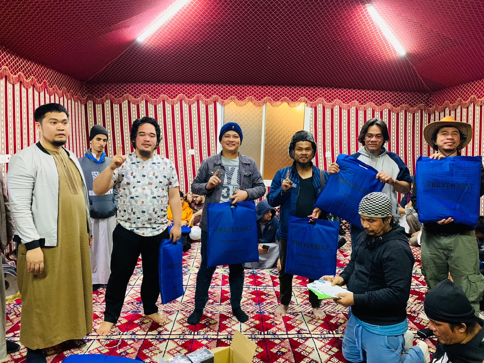 إسلام 3 أشخاص من الجالية الفلبينية